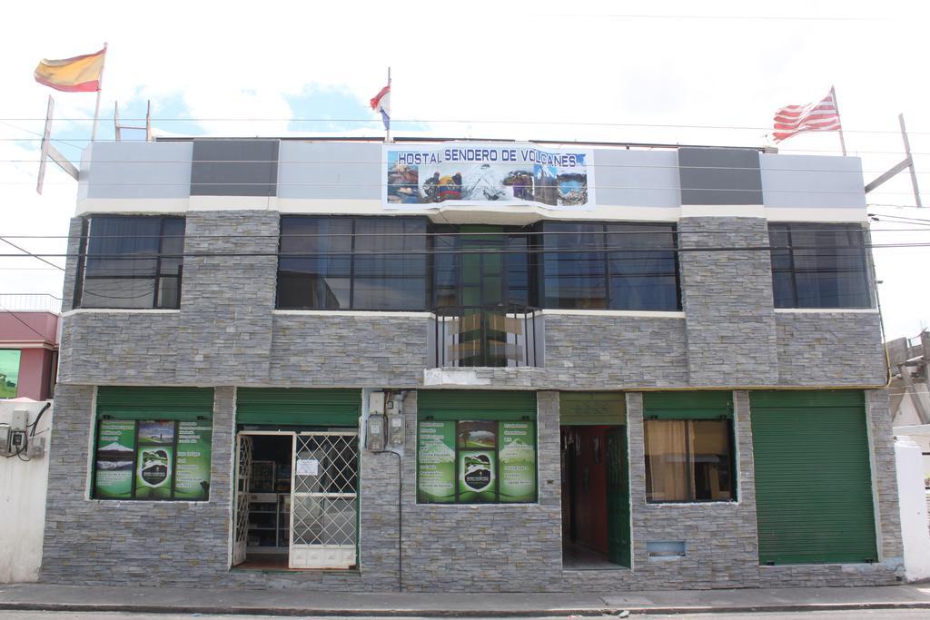 Hostel Sendero De Volcanes Latacunga Exterior photo